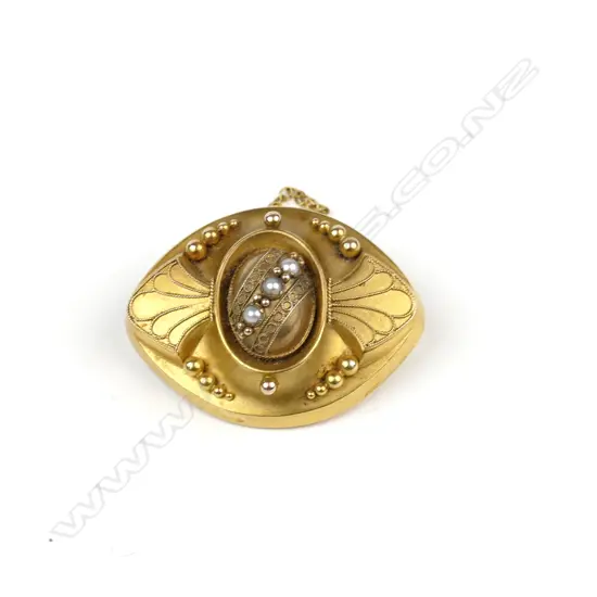 A Victorian 18ct gold and seed pearl brooch