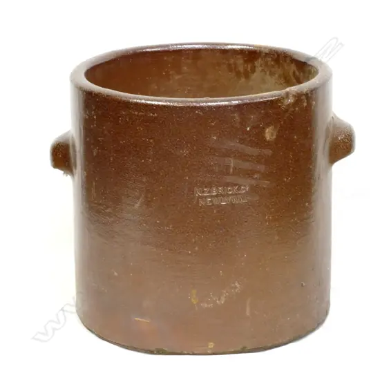 A large salt glazed N.Z. Brick Company garden pot