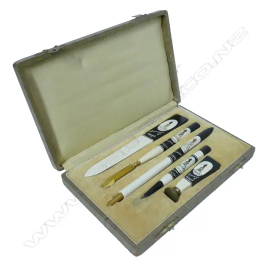Boxed 'Souvenir of Egypt' writing tools