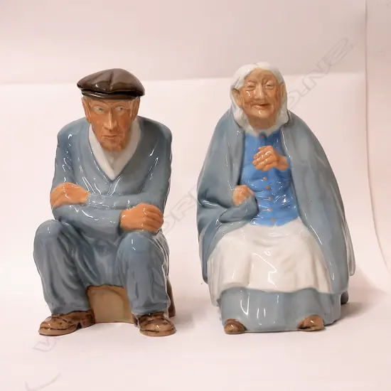 A pair of c.1962 Wade pottery figures 'Himself' and 'Herself'