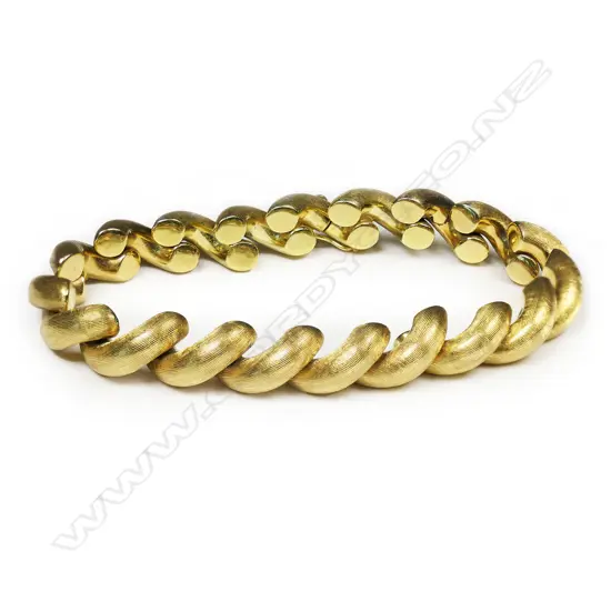 An 18ct yellow gold designer bracelet,