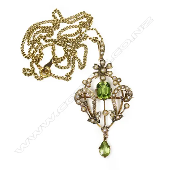 An Edwardian 9ct gold pearl and peridot pendant,