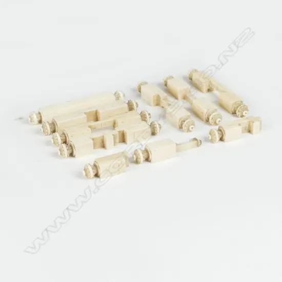 An Indian ivory puzzle of intersecting sections