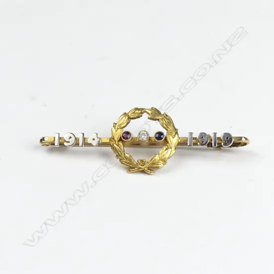 A 15ct gold WWI patriotic brooch