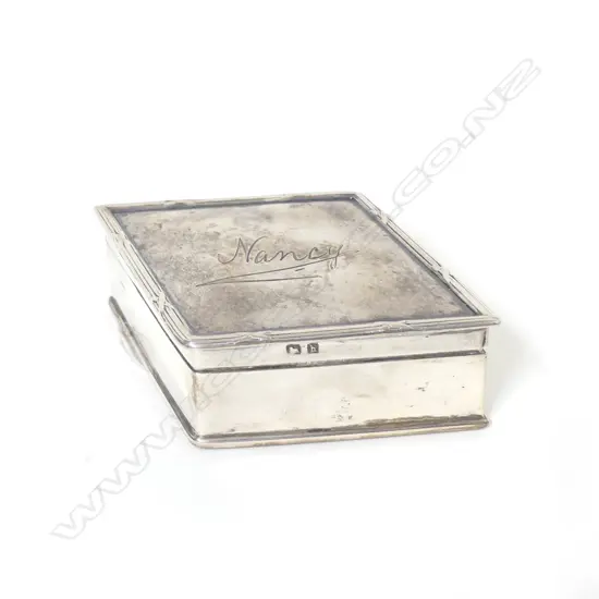 An Edwardian small silver lidded box