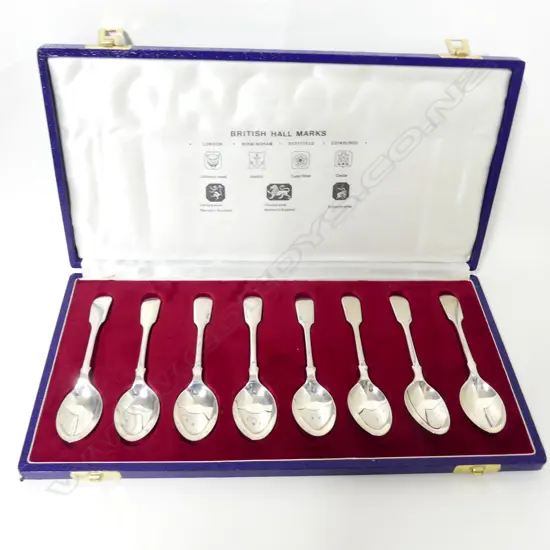 A cased set of eight teaspoons