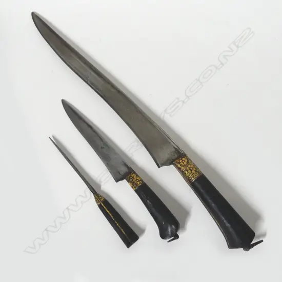 A set of three Indian knives of graduated sizes