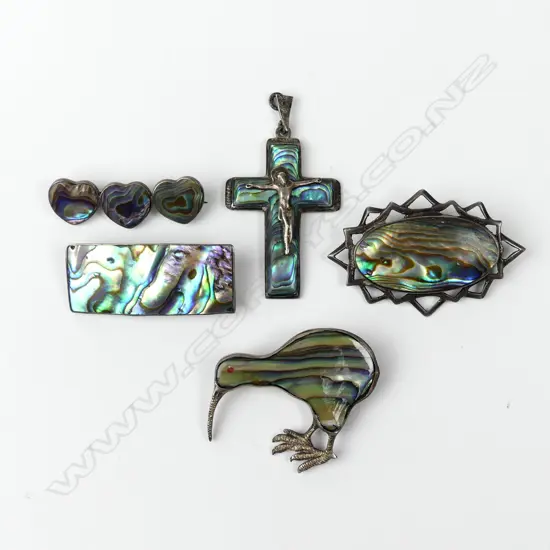 Five pieces of NZ silver and paua jewellery