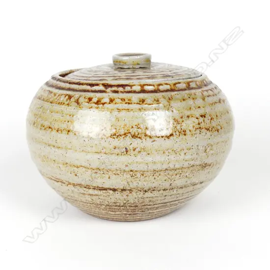 Len Castle Crum Brickworks lidded jar