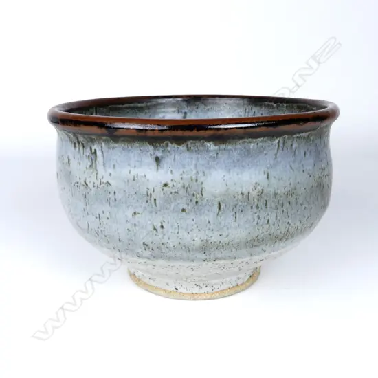 Len Castle deep bowl