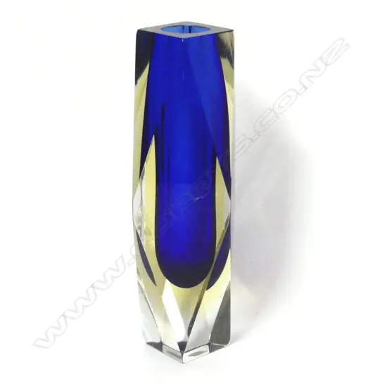 A Murano glass coffin walled vase