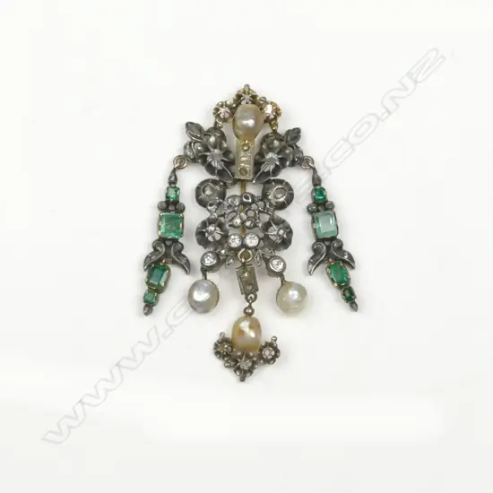 An 18thC 15ct gold and silver diamond set pendant/brooch