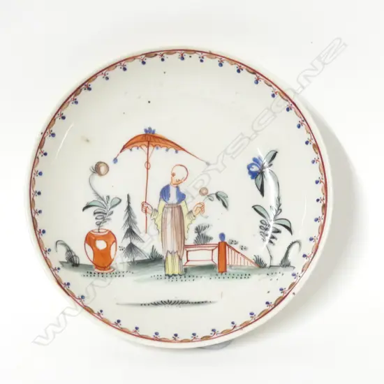 An 18thC New Hall porcelain saucer dish