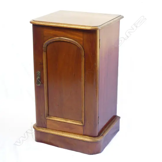 A Victorian mahogany bedside cabinet