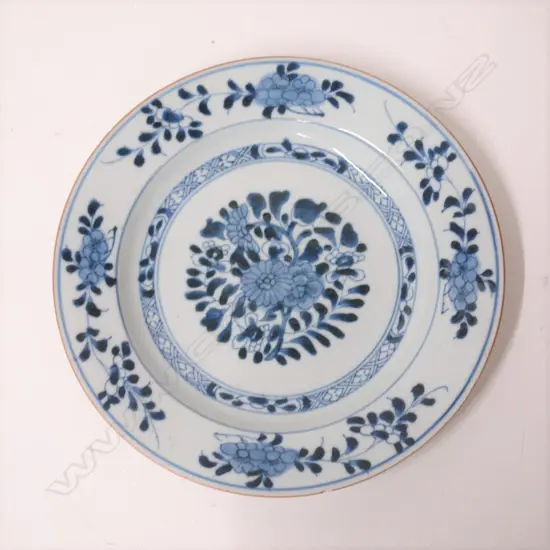 A 17th/18thC Chinese export blue and white plate