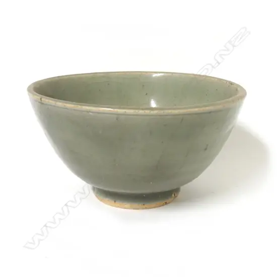 A celadon glaze bowl