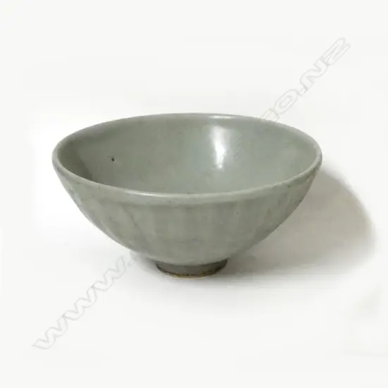 A Chinese provincial celadon bowl