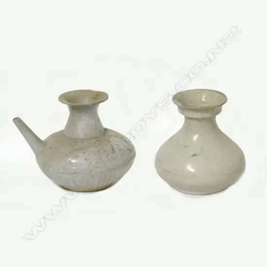 A pale celadon porcelain kendi