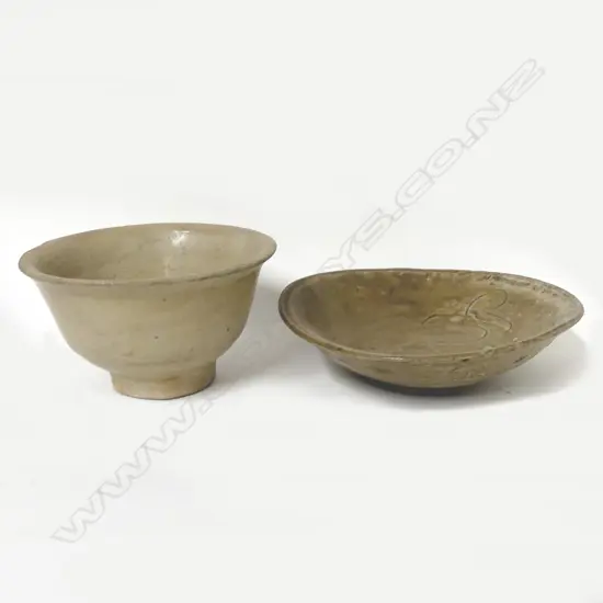 A Song-style celadon small deep bowl (restored rim)
