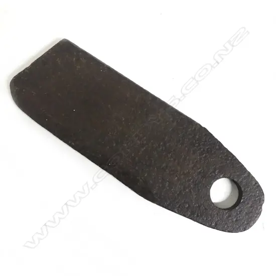 A whaling blubber cutter