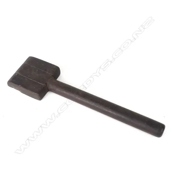A sailor's 'serving mallet'