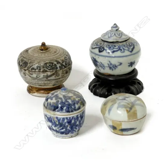 A Thai Sawankhalok circular lidded box and three Chinese porcelain lidded boxes