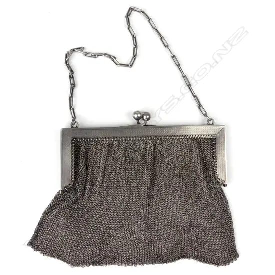 A French .925 silver framed mesh purse