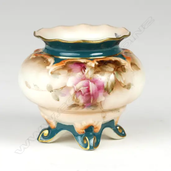 A Hadley's Worcester small vase