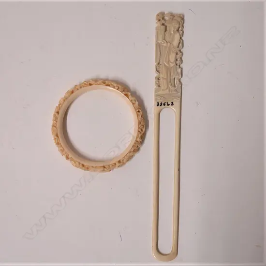 Two Chinese carved ivory items