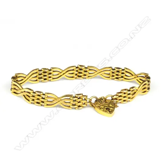 A 9ct gold gate link bracelet