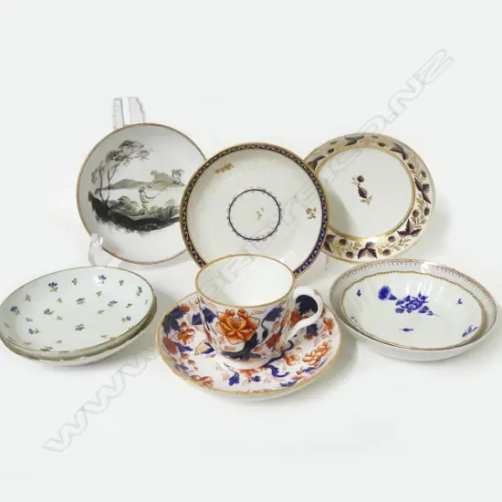 A collection of 18thC deep dish saucers