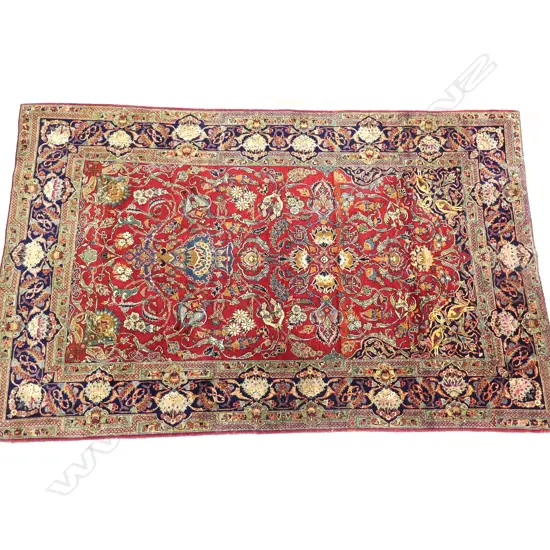 A fine quality semi antique hand knotted American Saruq rug