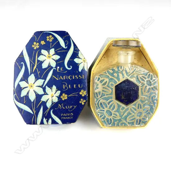 An Art Deco Mury of France opalescent glass scent bottle in original box