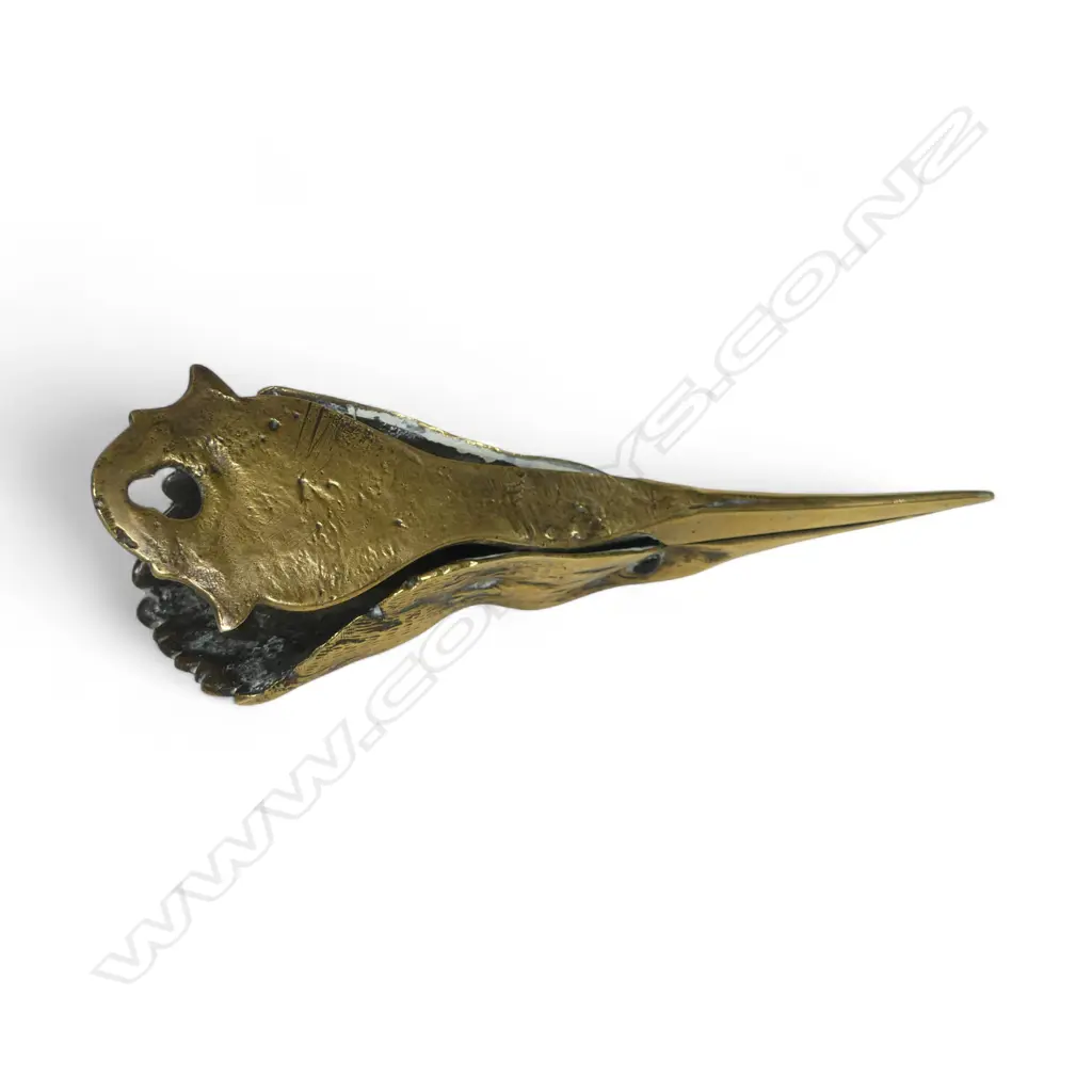 A Victorian cast brass dog head desk top paper clip, Image 1++