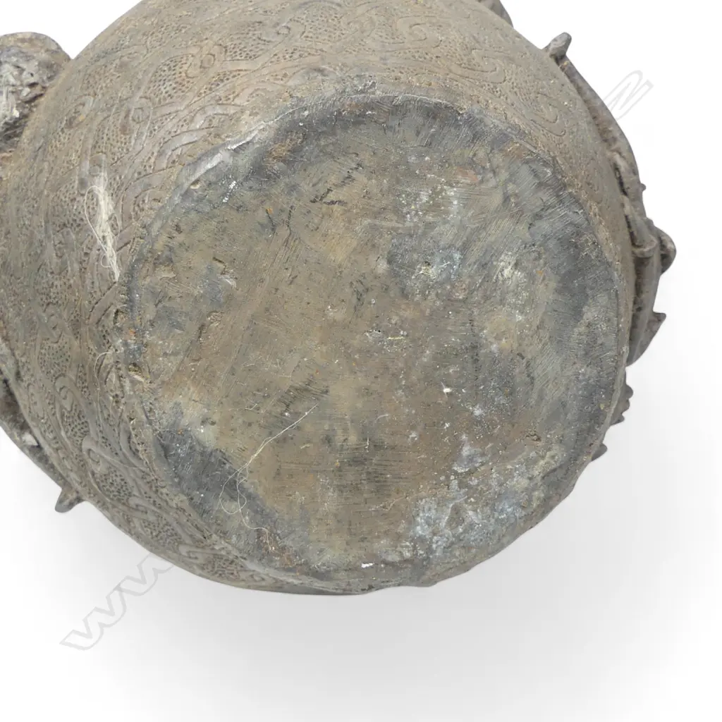 An early 20thC Bennin bronze ceremonial ewere, Image 1++