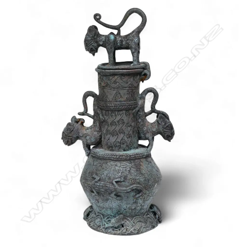 An early 20thC Benin bronze ceremonial koro, Image 1++