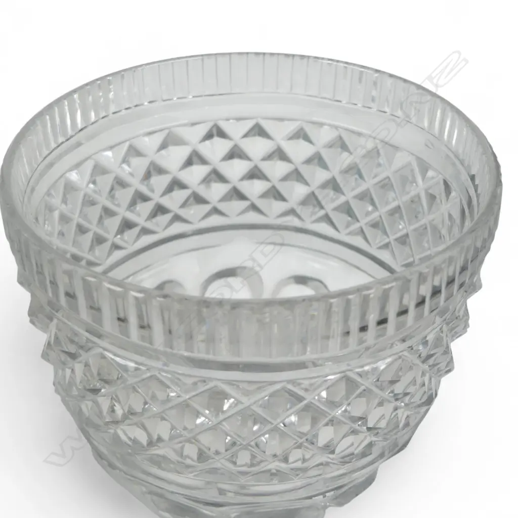 Two 18thC cut glass sweetmeat glasses, Image 1++