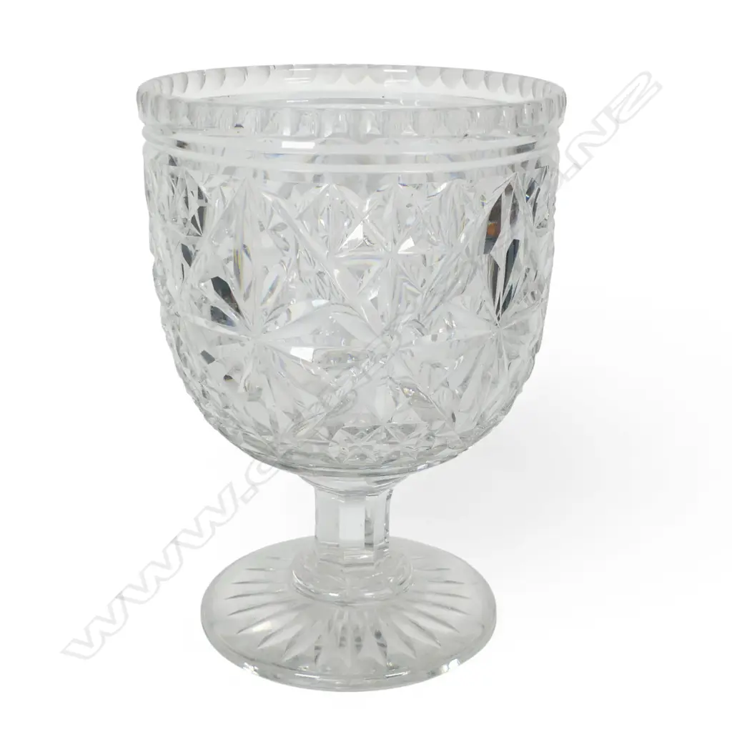 A large heavy cut crystal chalice, Image 1++