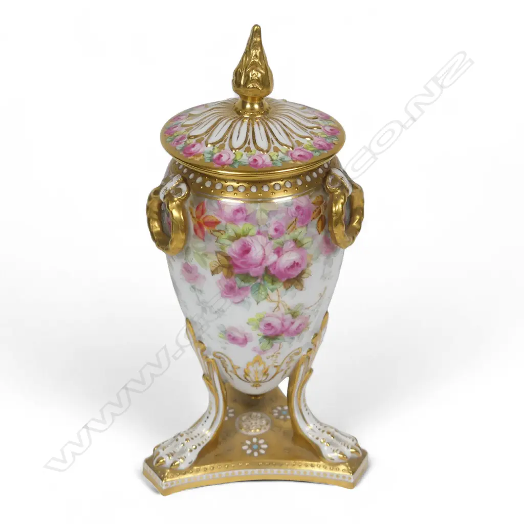 A Victorian Spode Copeland's China small fine lidded urn, Image 1++