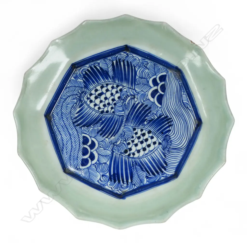 A Meiji Japanese octagonal blue and white dish, Image 1++