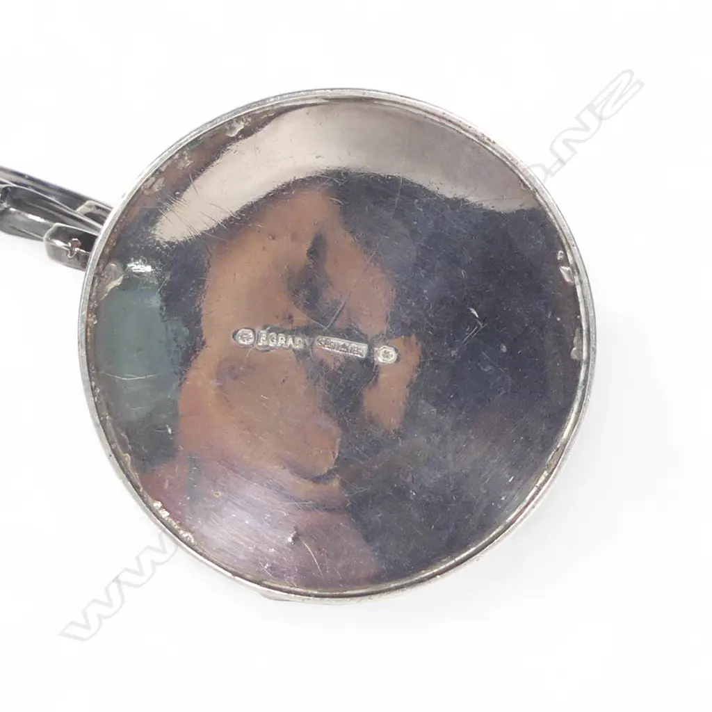 A New Zealand Frank Grady silver christening mug, Image 1++