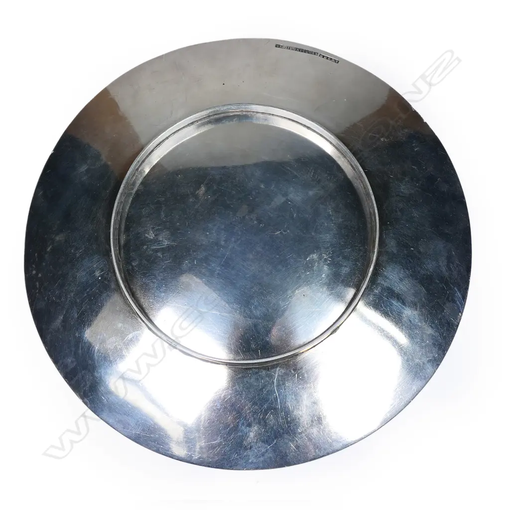 Adolph Kohn (Auckland) silver communion plate, Image 1++