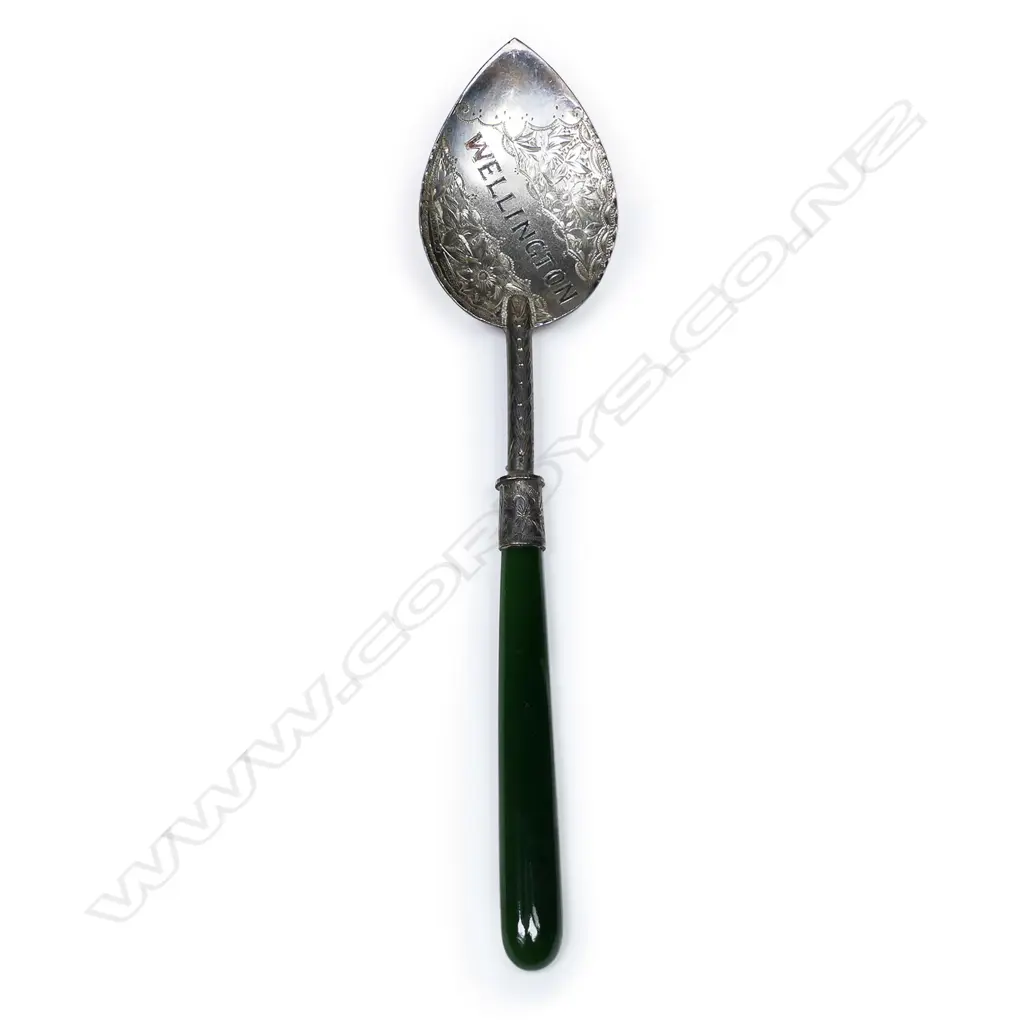 Frank Grady (Wellington) silver and greenstone serving spoon, Image 1++