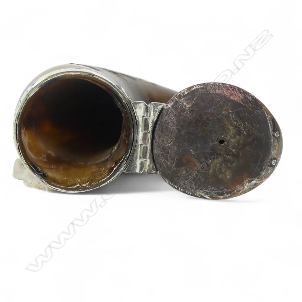 A Victorian Scottish silver and rams horn snuff mull, Image 1++