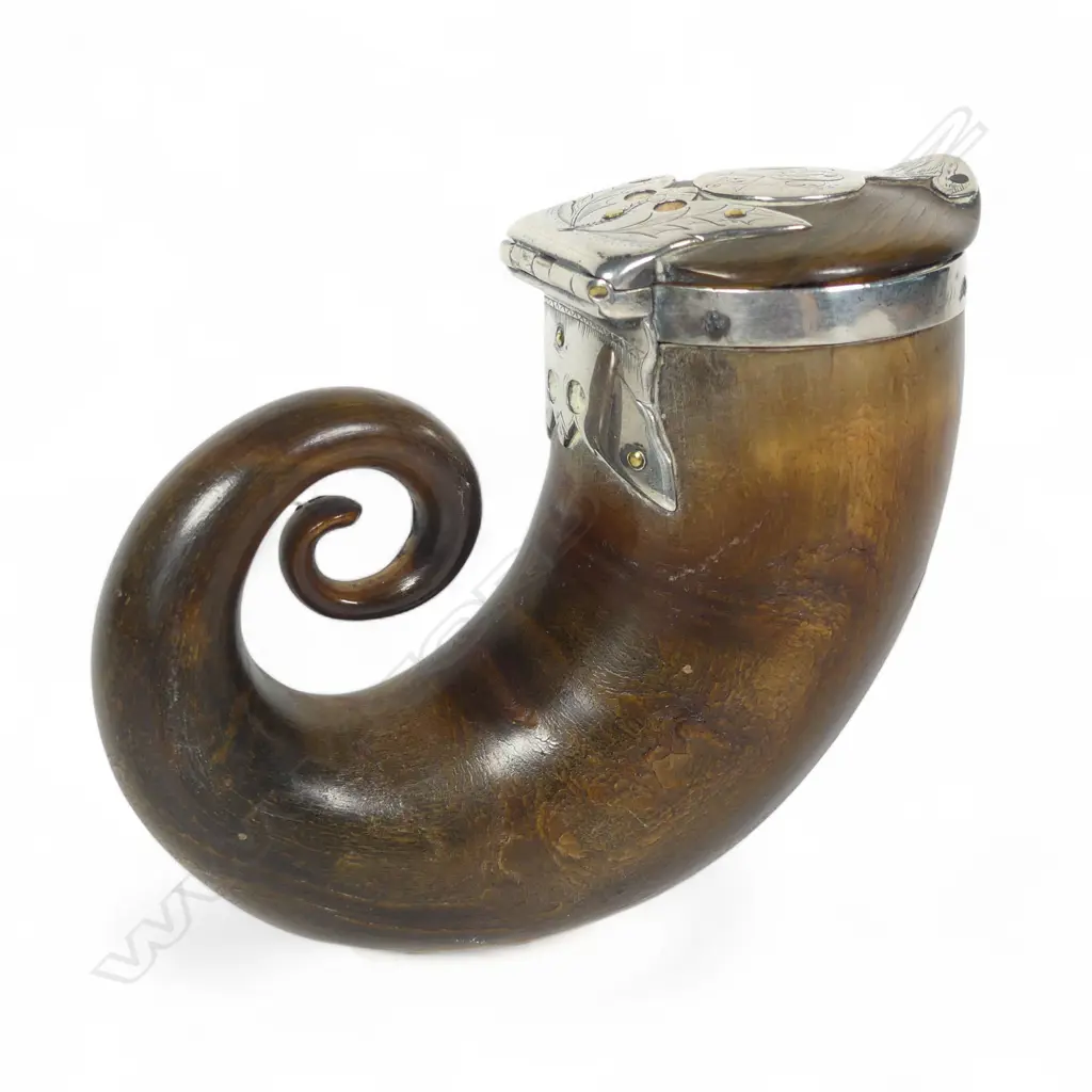 A Victorian Scottish silver and rams horn snuff mull, Image 1++