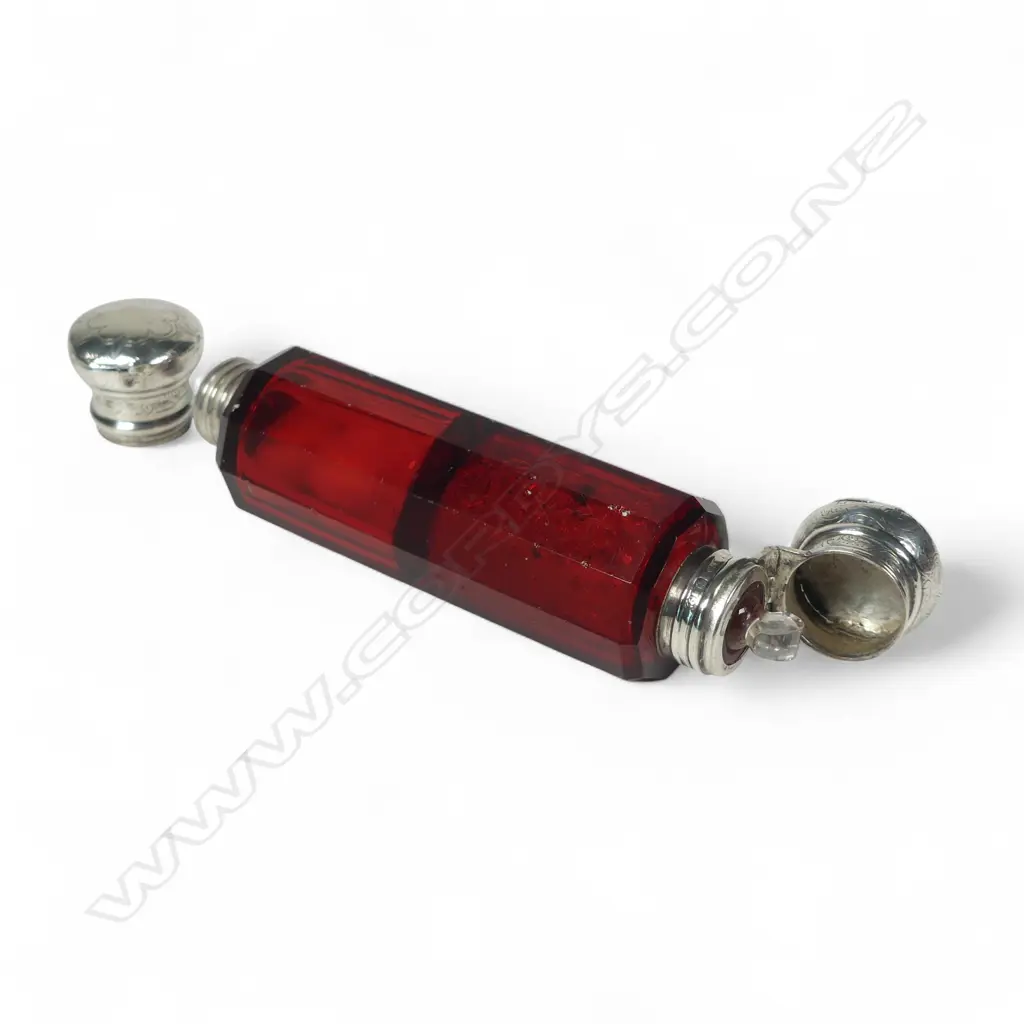 A Victorian silver and ruby glass double ended scent bottle, Image 1++