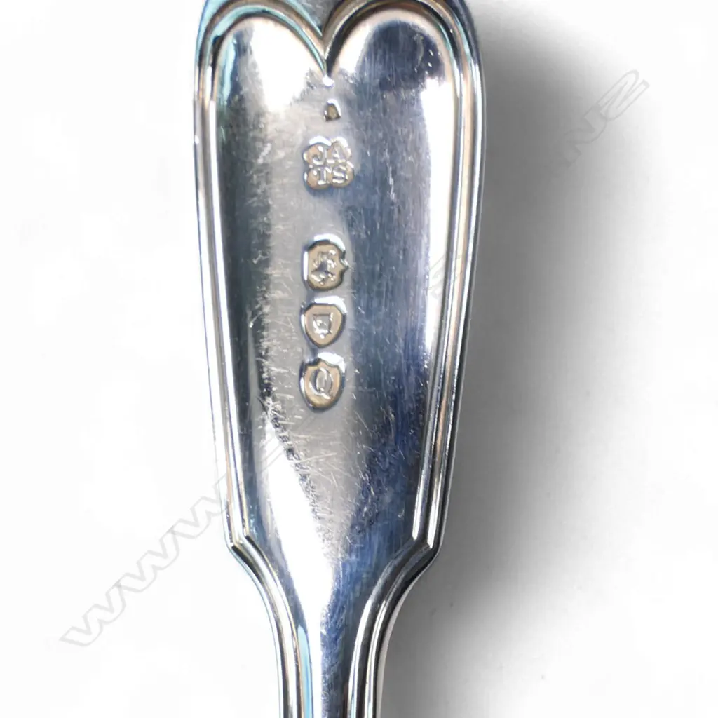 A set of six Victorian silver table spoons, Image 1++