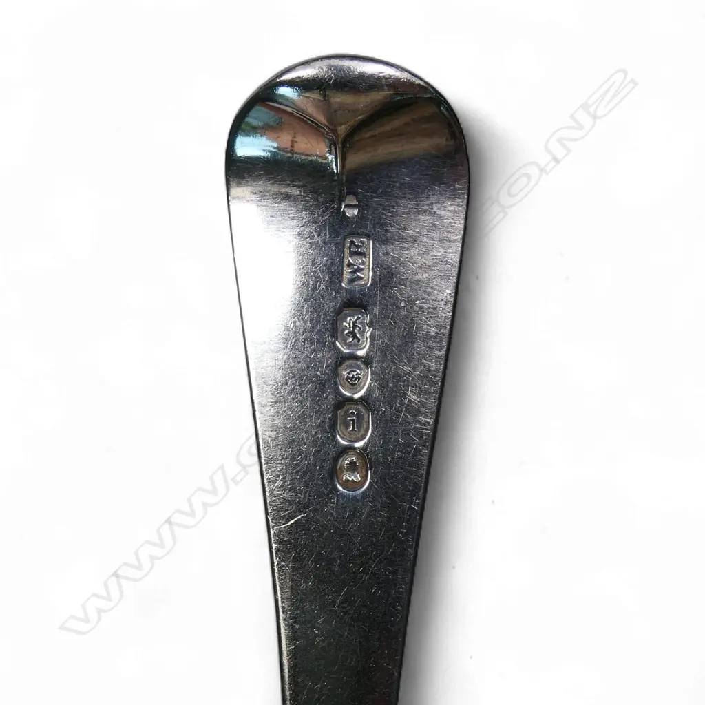 A set of four George IV silver serving spoons, Image 1++