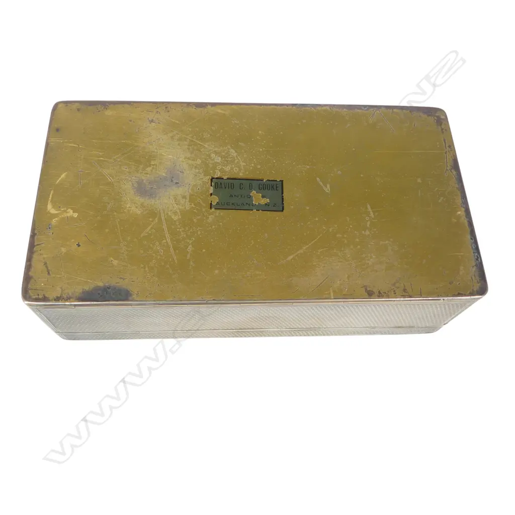 A Victorian uncommon silver box, Image 1++