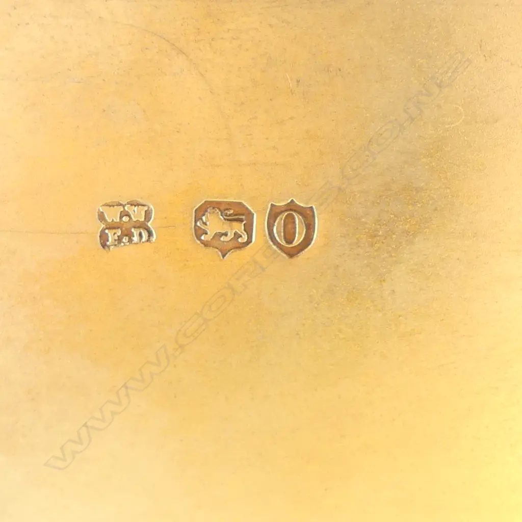 A Victorian uncommon silver box, Image 1++